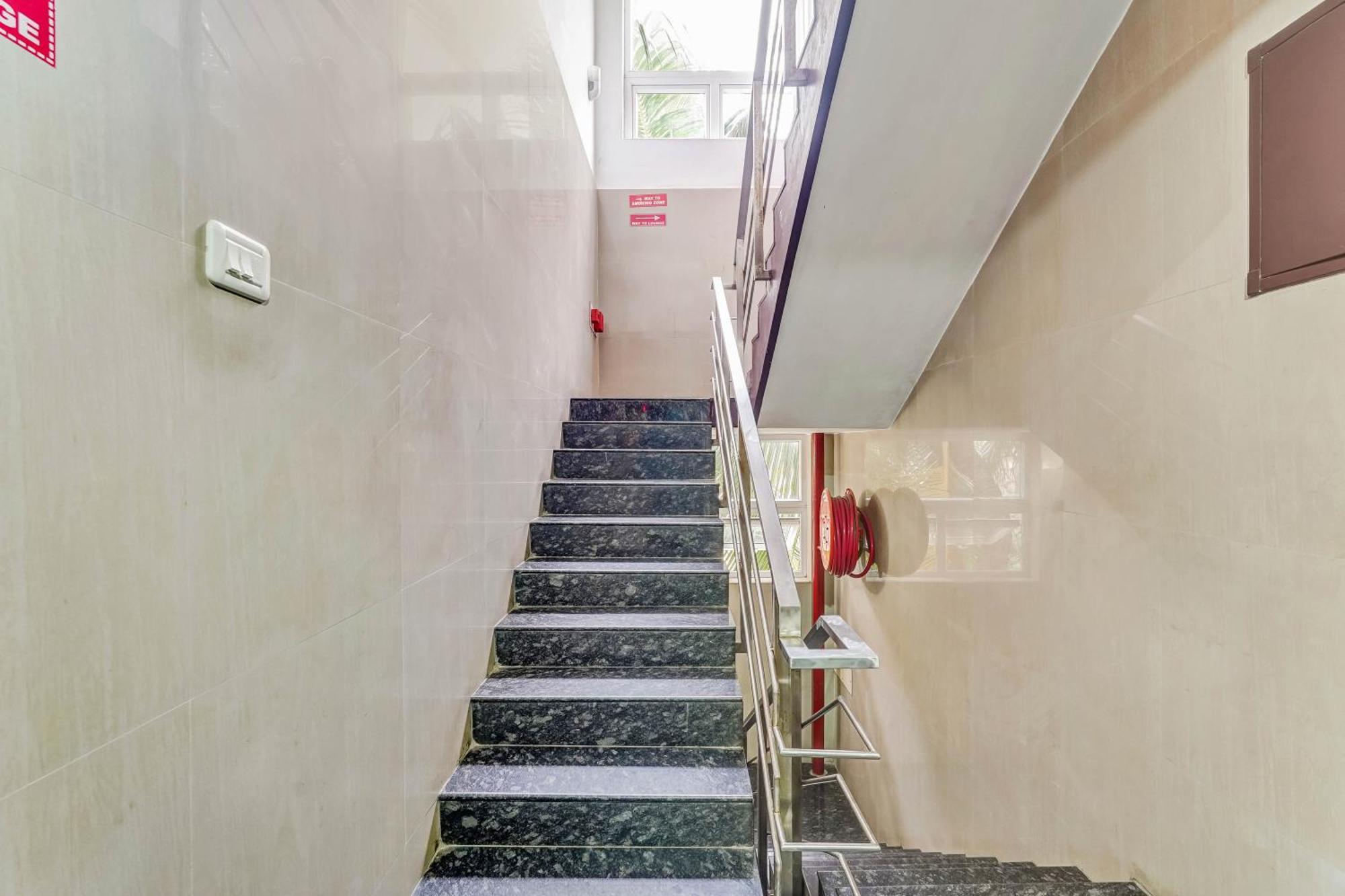 Season 4 Residences -Thiruvanmiyur Near Tidel Park Apollo Proton Cancer Center And Iit Madras Research Park Exterior foto